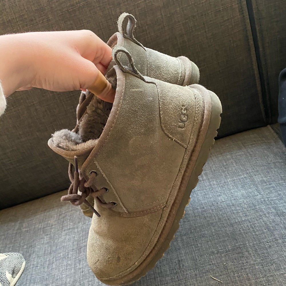 GREY MENS SIZE 8 UGGS ✨